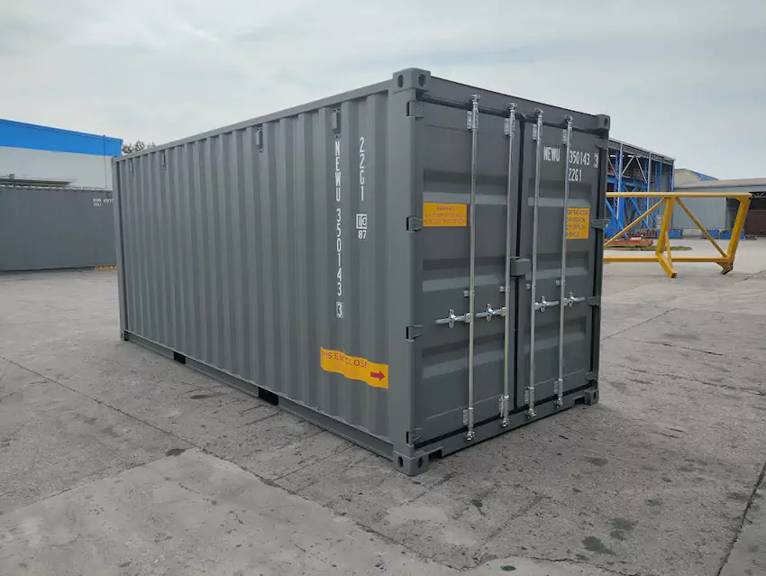 kontener morski 20 stopowy w steelcube 1