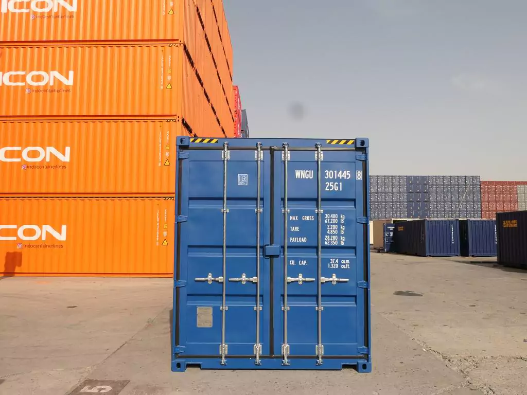 kontener morski 20 stopowy w steelcube 4